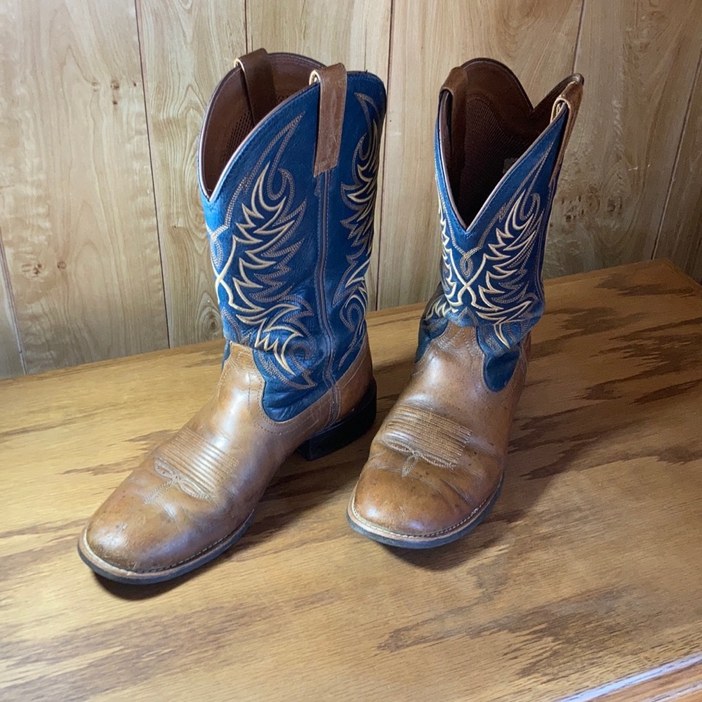 11D Ariat boots - Picture 1 of 8